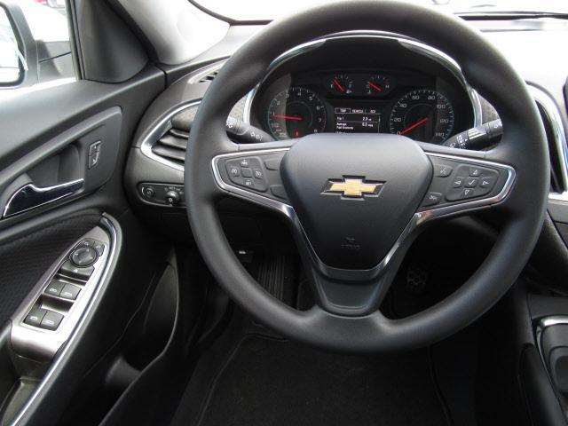 2017 Chevrolet Malibu LT 4dr Sedan